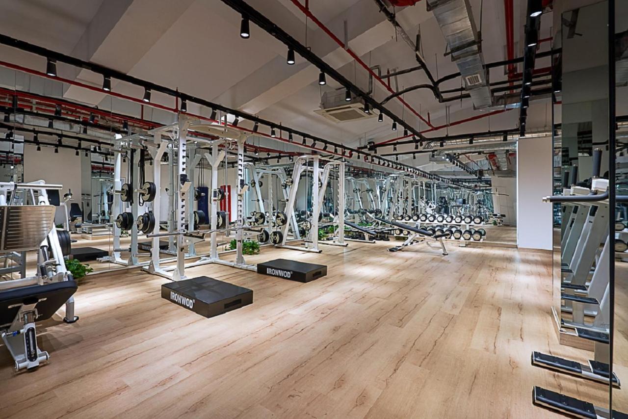 Baseplus-shanghai Binjiang Serviced 4*
